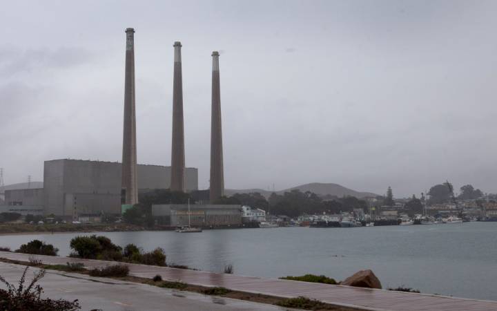 Plans for huge new oceanfront battery storage plant are withdrawn following disastrous Moss Landing fire