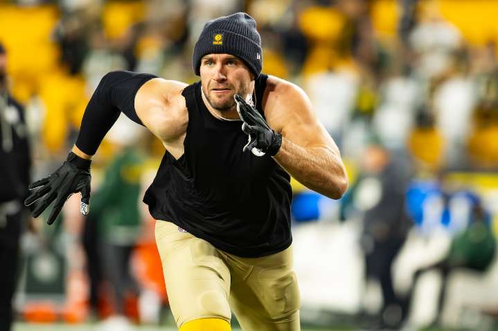 Steelers OLB T.J. Watt undergoes surgery for partially collapsed lung after dry needling treatment gone wrong