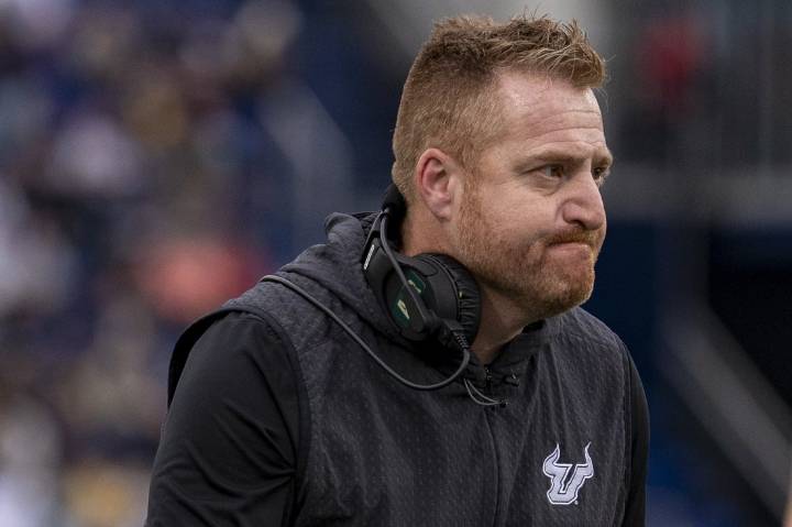 Deadspin | Auburn hires USF's Alex Golesh as head coach