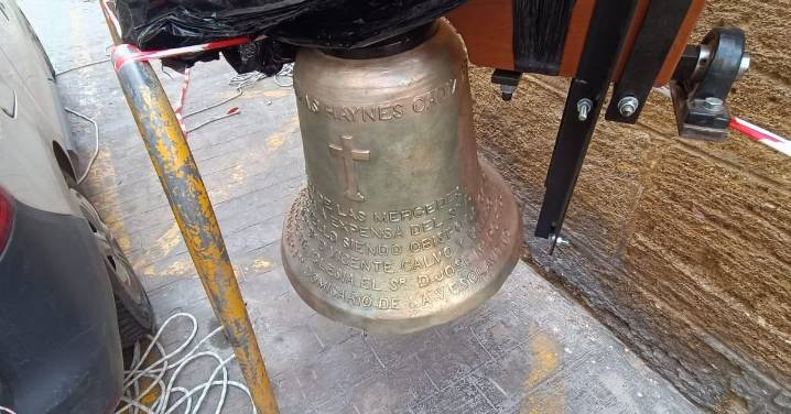 La iglesia de la Merced de Cádiz recupera sus campanas