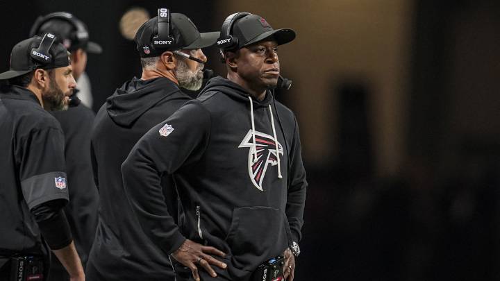 Falcons’ Raheem Morris hits potential staff changes with ‘irrelevant’ mic drop