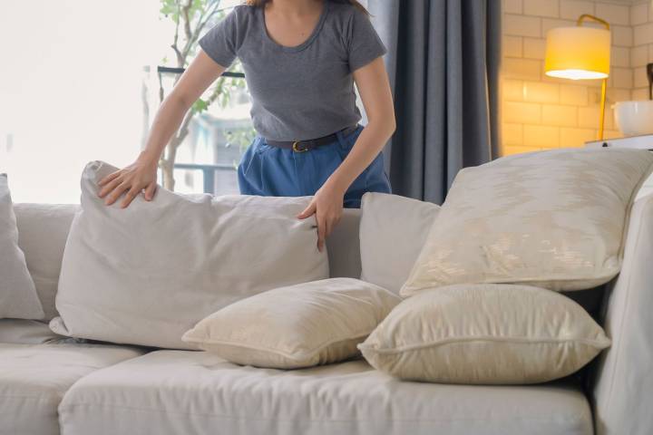 Airbnb Guest Reveals 4-Page 'Cleaning Checklist' Required to Check Out