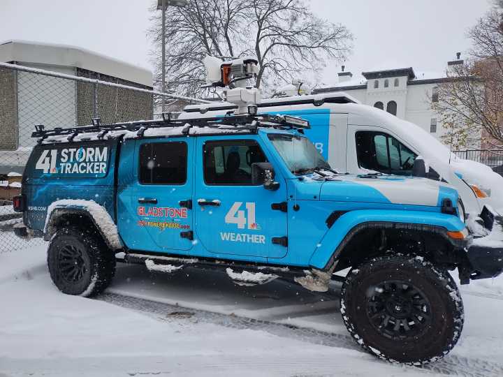 KSHB 41's Charlie Keegan spent Monday's snowstorm traversing the Northland in Stormtracker