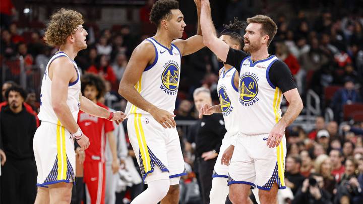 Warriors molding identity, building momentum after road trip