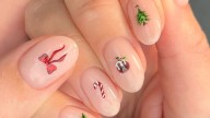 Vogue’s Guide to the Chicest Christmas Nail Designs