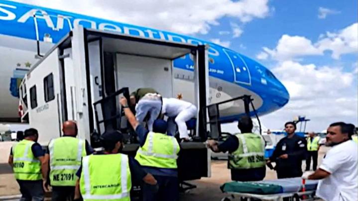 Accidente en Ezeiza: el desplome de un elevador para pasajeros con movilidad reducida dejó seis heridos