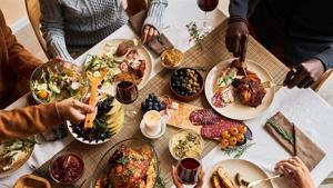 How a GI doctor with GERD handles holiday triggers