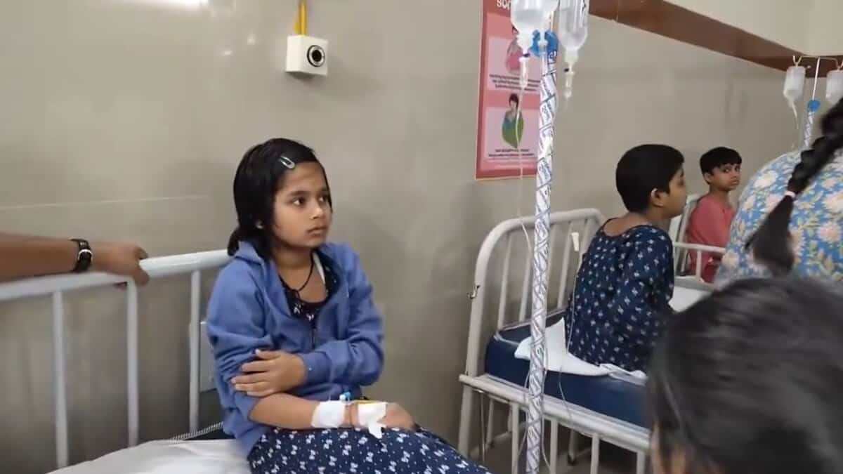 Hyderabad: 16 minority residential school students fall ill after dinner