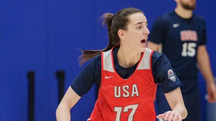 See best photos of Caitlin Clark's return to court with USA Basketball
