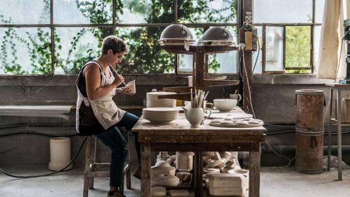 EU Geographic Indication Protects Limoges Porcelain, Donegal Tweed