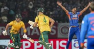 India bowl out South Africa for 117 in third T20I