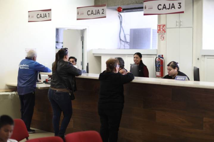 Exhorta Dirección de Ingresos a liquidar adeudos del Impuesto Predial y...