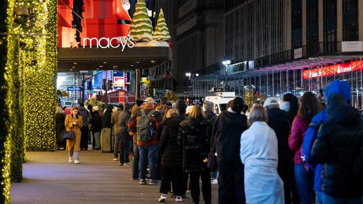 Christmas shopping? AI tools can help you make the most of the holiday rush