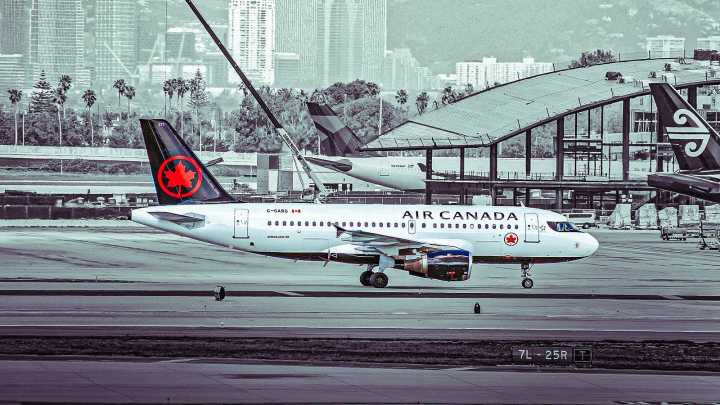 LAX Airport Has Almost 20% Fewer Seats To & From Canada Than This Time Last Year