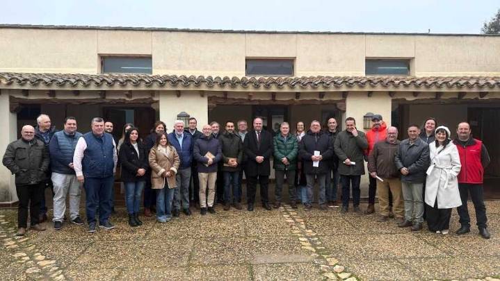 Firman 20 contratos de ayudas Leader en Sierra de Alcaraz y Campo de Montiel