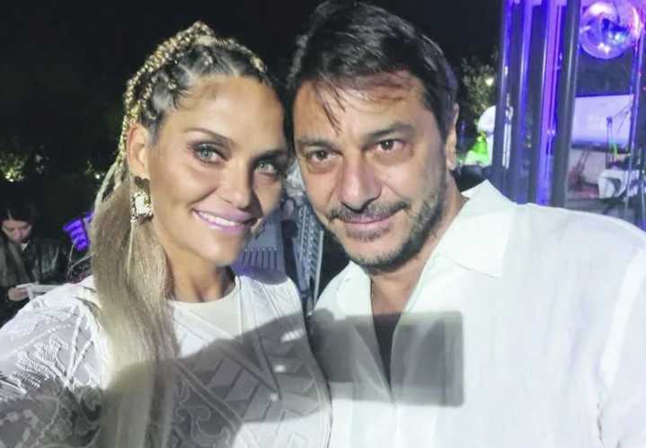 Kenita Larraín y su esposo viven trágico momento familiar: Debieron viajar de urgencia a Argentina