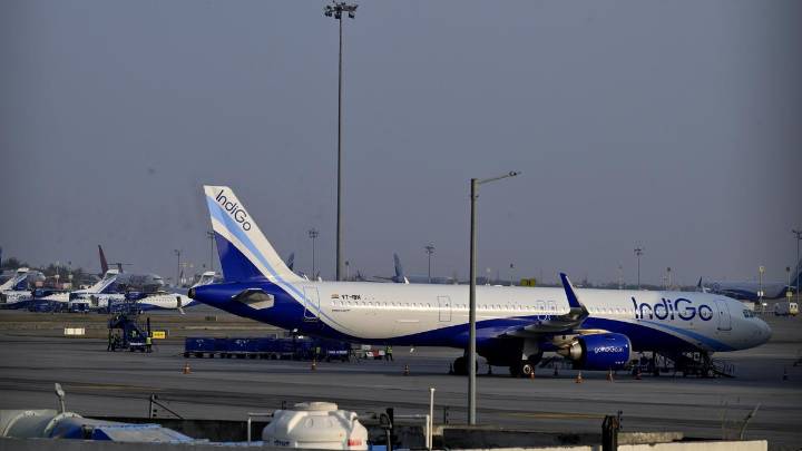 DGCA gives IndiGo 24-hour ‘final extension’ to respond to show