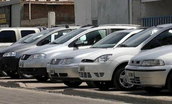 Bajan un impuesto automotor y ya especulan en una caída de precios
