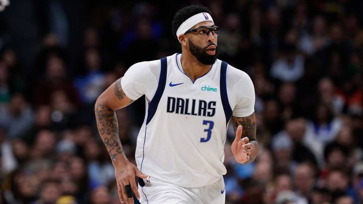 Anthony Davis takes over on both ends in Mavericks win over Nets