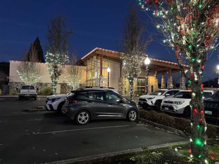 Community partners come together to brighten Battle Ground for the holidays