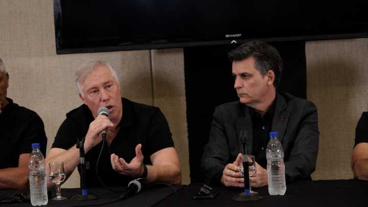 Roberto Sensini: "El modelo para Newell's es un equipo agresivo, con mucho juego"