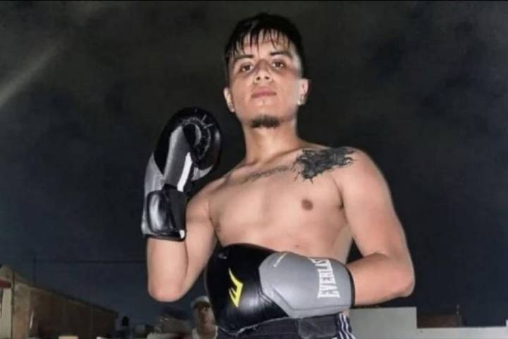Boxing World Pays Tribute to 20-YO “Hero” Who Died Protecting His Sisters From a Machete Attacker Emerging Mexican boxing prospect killed while protecting his family, and fans pour in to share their c