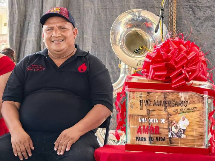 Alcalde de Huehuetán regala un millón de pesos a personas con discapacidad