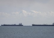 Trump anuncia la confiscación de un petrolero de Venezuela y Maduro dice que hay que «partirle los dientes» a EE UU