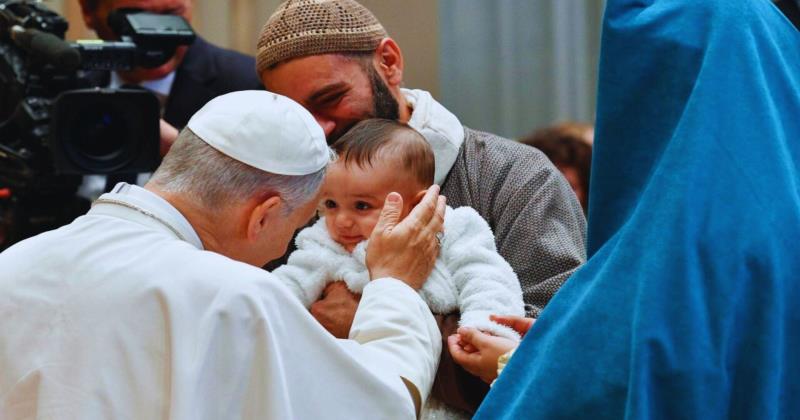 Nativity is a gift of light and hope for today’s world Pope says
