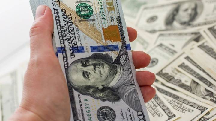 Pax cambiaria: el dólar oficial vuelve a bajar y alcanza su mínimo nivel en tres semanas