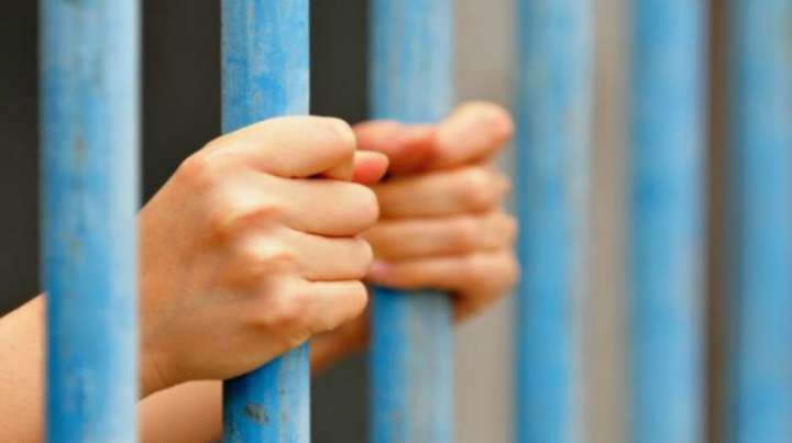 Condenado a 17 años por abusar de su hija