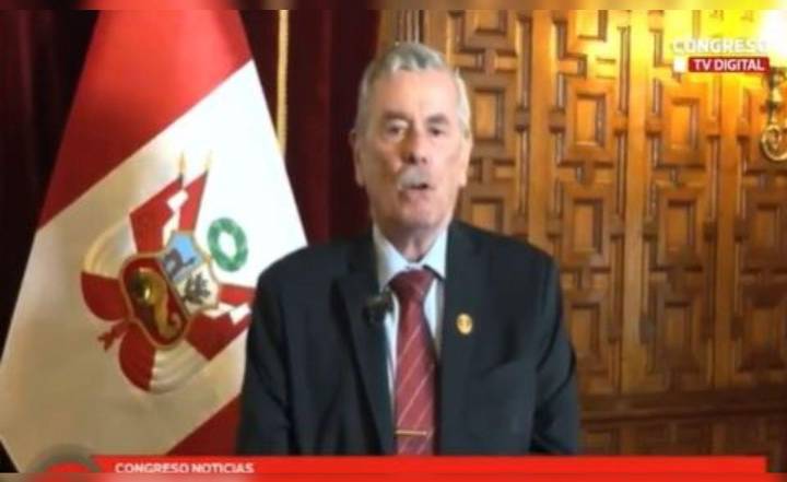 Fernando Rospigliosi propone suspender viáticos a congresistas por semana de representación durante campaña electoral