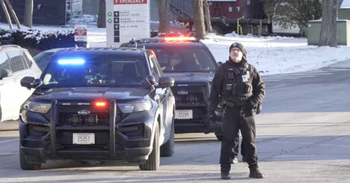 Three Omaha Police officers injured in deadly QuikTrip shootout, two remain hospitalized