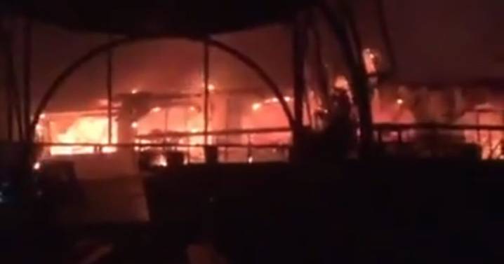 Incendio en discoteca de un sitio turístico deja al menos 23 muertos