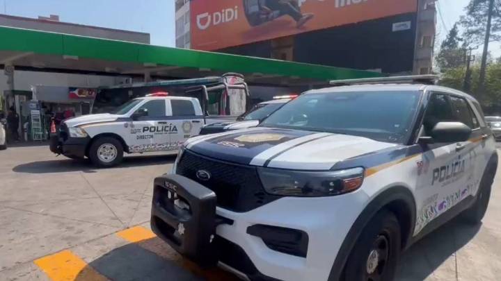 Asaltan gasolinera en la Roma Norte; autoridades ya buscan a los ladrones