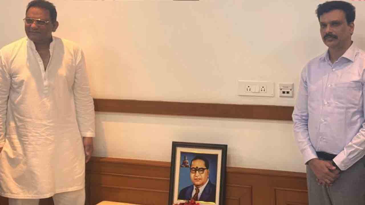 Minority Minister Azharuddin Pays Tributes To Dr. BR Ambedkar