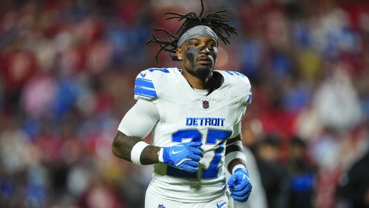 Lions sign CB Arthur Maulet, waive TE Ross Dwelley