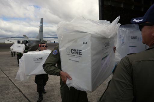 Incertidumbre y suspicacia en Honduras por lento recuento y transmisión de resultados de elecciones