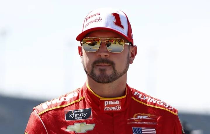 Muere expiloto de NASCAR, Michael Annett a sus 39 años