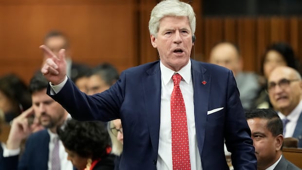 Liberals to vote against Poilievre's pipeline motion, calling it 'immature' and an 'insult'