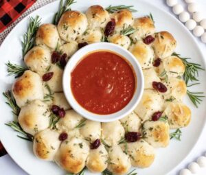 Delicious cheesy pull-apart bread Christmas wreath recipe