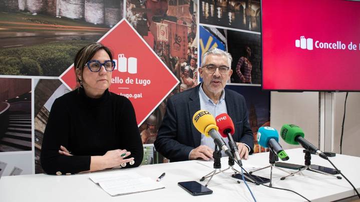 El alcalde de Lugo garantiza la continuidad del bipartito y asume las competencias que deja la edila María Reigosa