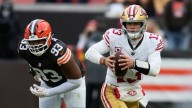 Purdy lidera a 49ers en victoria sobre Browns arruinando debut de Sanders en casa