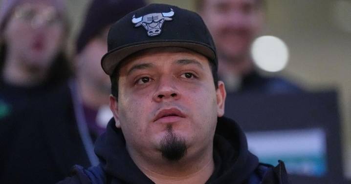 Federal judge temporarily blocks Trump administration from detaining Kilmar Abrego Garcia again