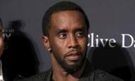 Madre de Sean “Diddy” Combs critica a Netflix por afirmar que él la abofeteó