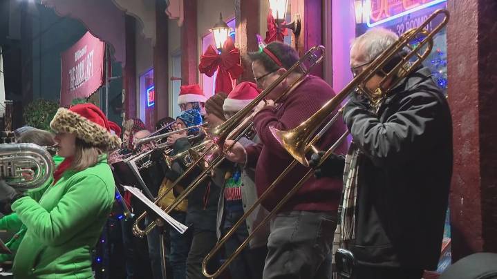 Annual winter celebration illuminates German Village in holiday spirit