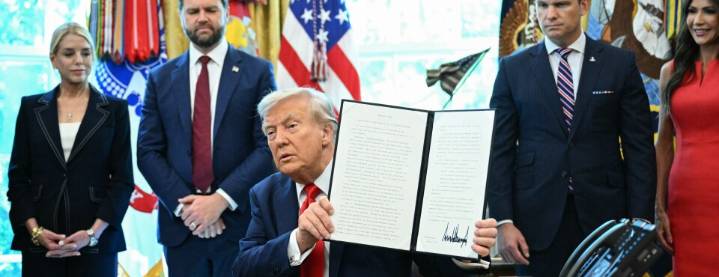 Outlawing Cashless Bail Poised to Aid Bondsmen, Spark Plea Deals