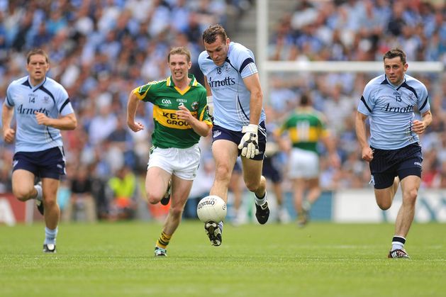 Discovery of  lost ‘Voices from Croke Park’ book at Christmas fair triggers memories of Whelo in his pomp