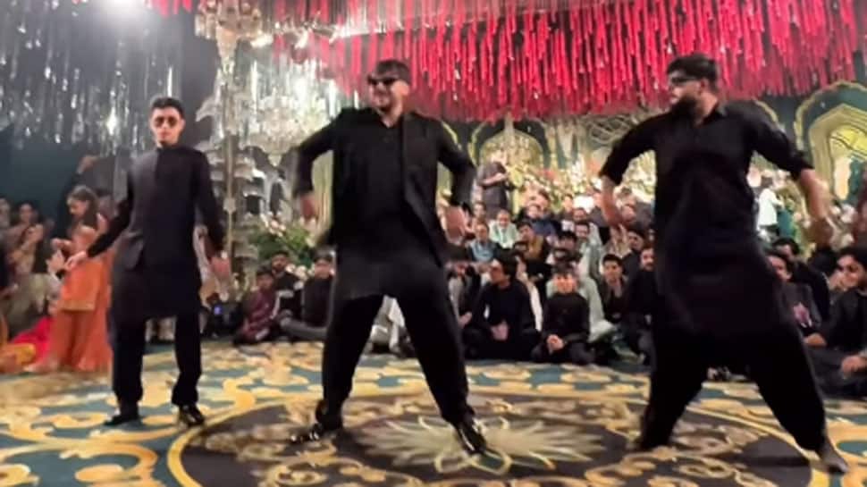 At Pakistani Wedding, Men Dance To Dhurandhar's Title Track, Video Goes Viral