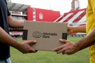 Desde este sábado. Desués de acordar con Tapia patrocinar la Liga, Mercado Libre llega al club de Verón: auspicia a Estudiantes